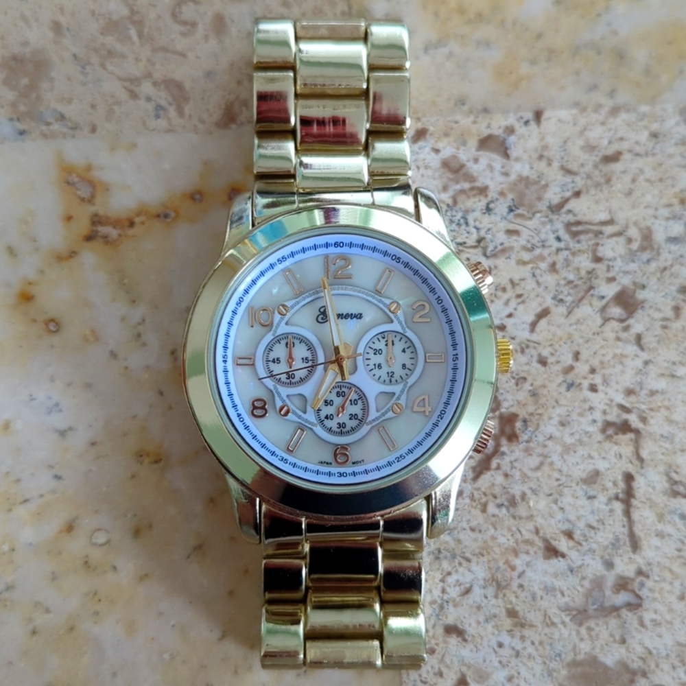 Geneva oversized watch